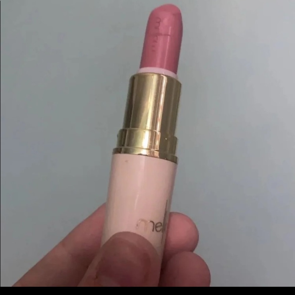 Mellow nude lipstick
